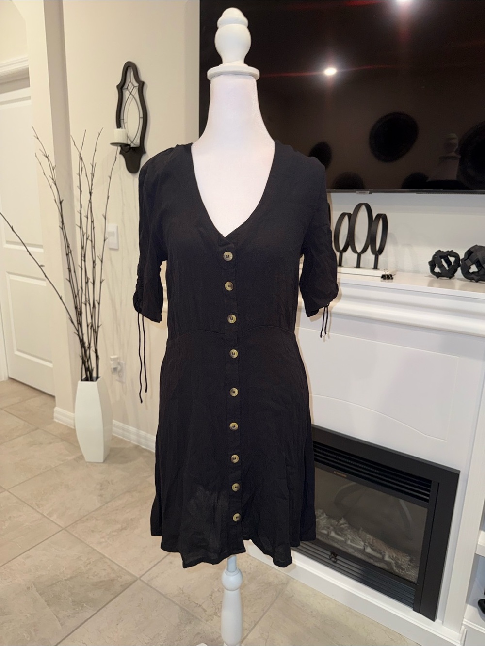 3 x 20$ H&M Black Button-Front V-Neck Mini Dress Size 4